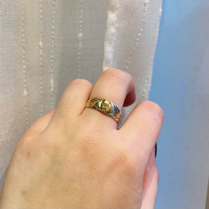 Tasteful Diamond-Set Size 11.5 Gold Band