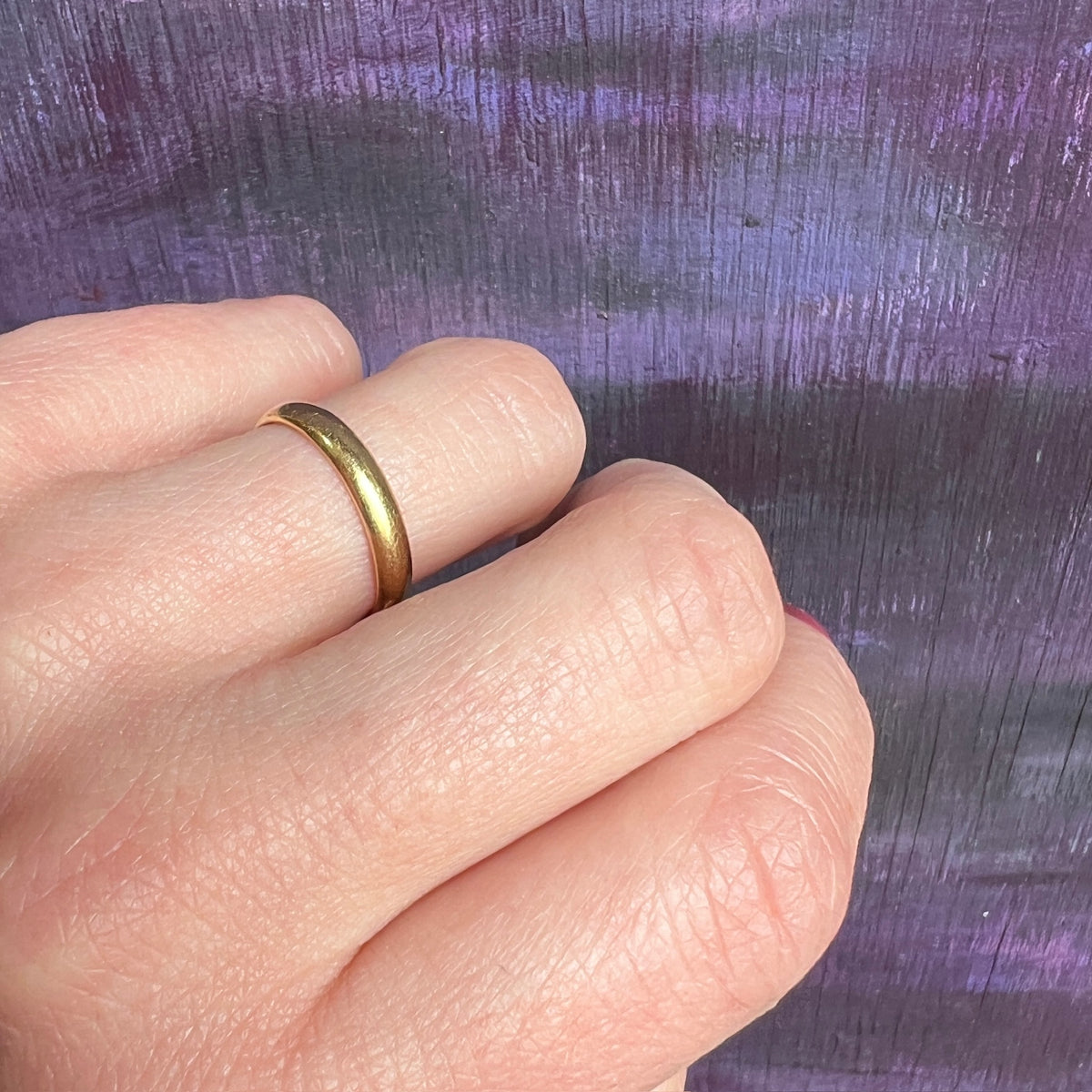 Classic Edwardian 18k Gold Half-Round Band