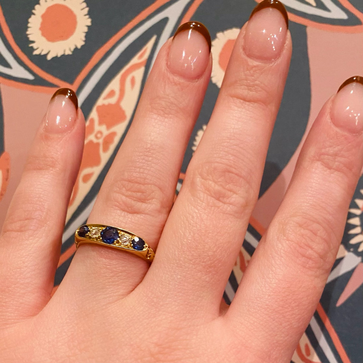 Glossy 22ct Gold Sapphire & Diamond Band