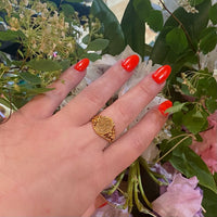 Lush & Leafy 10k Gold Signet Ring