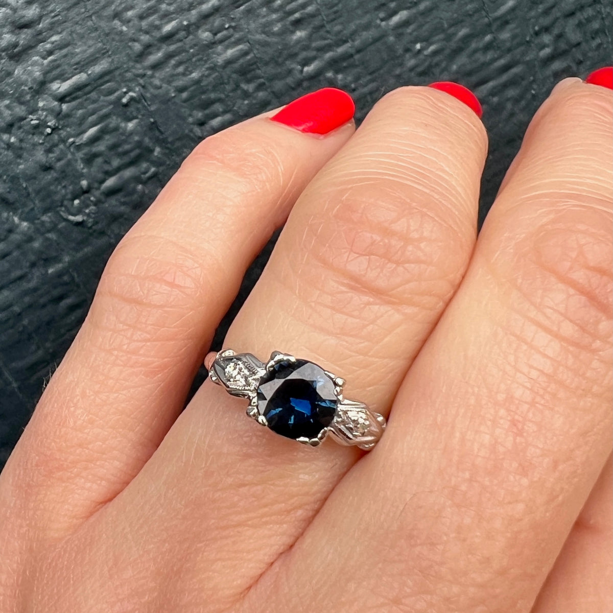 Bold Blue Sapphire in Retro Platinum Ring