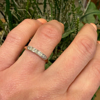 Pretty 1940s Diamond Two-Tone Band