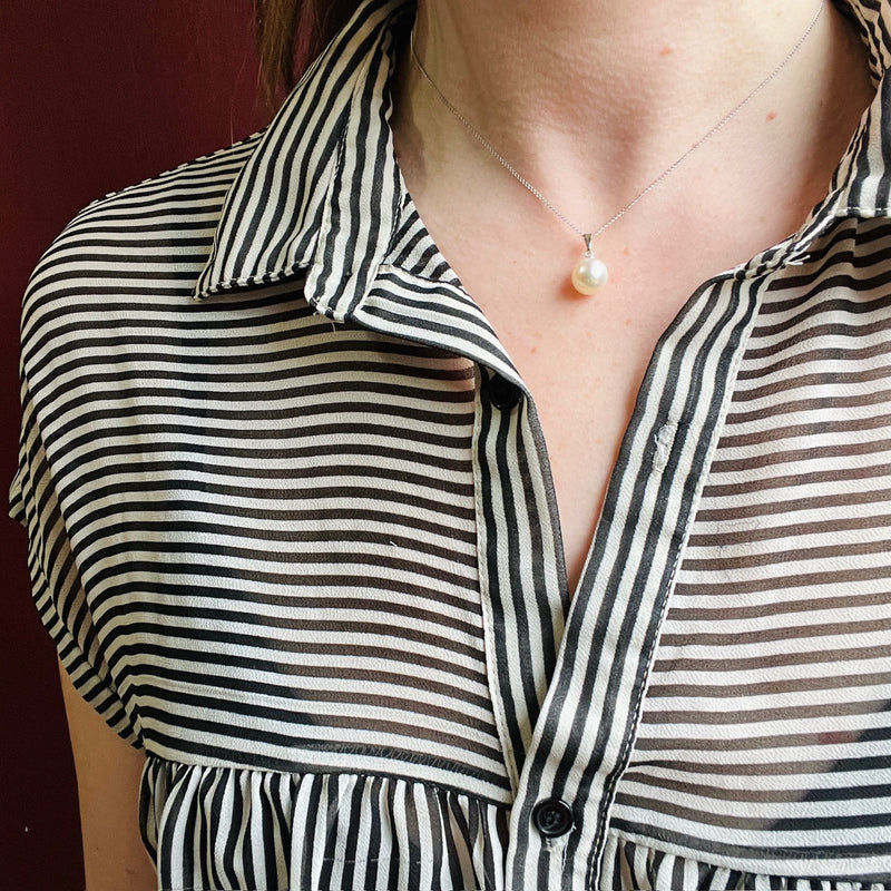 White Gold & Creamy Cultured Pearl Solitaire Necklace