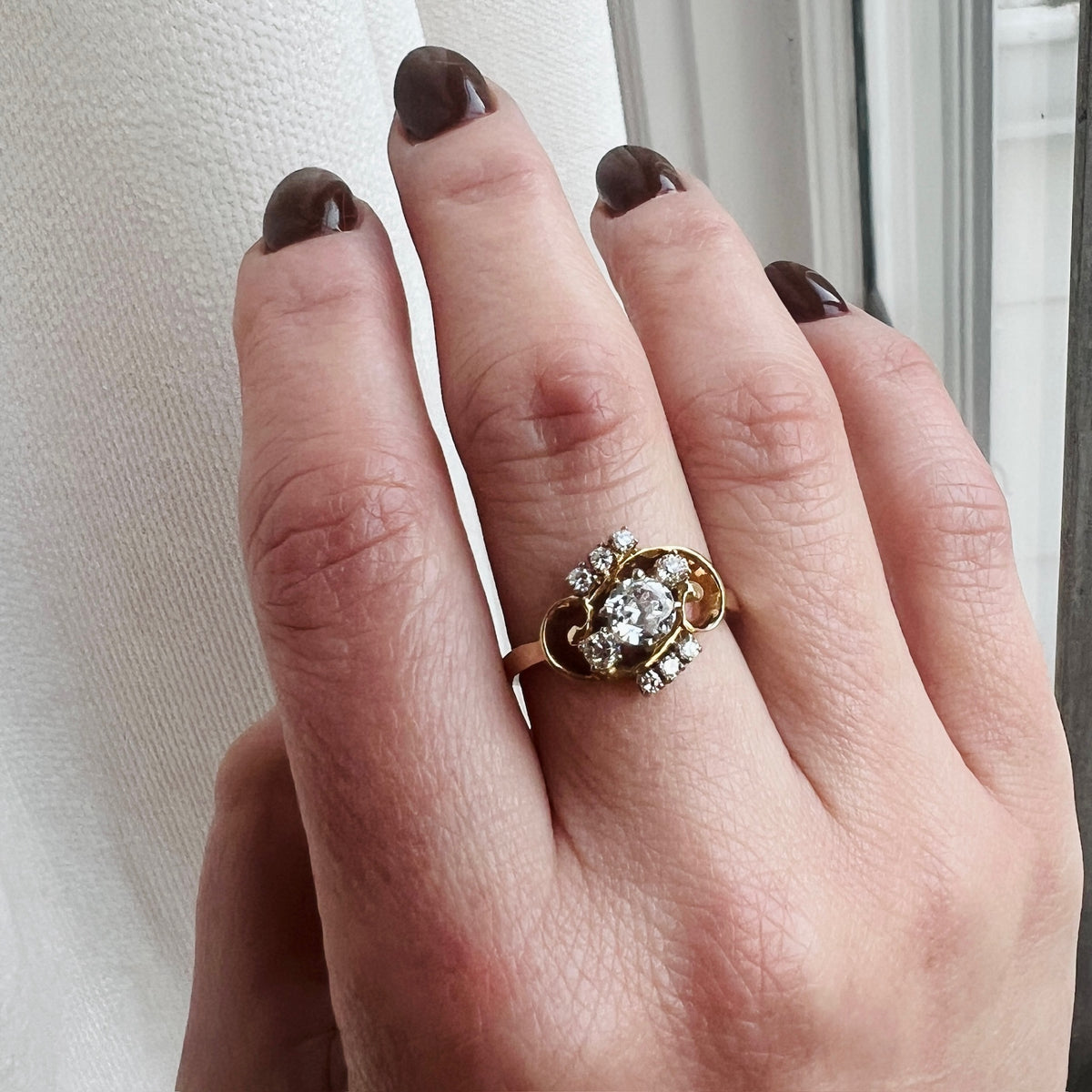 Swirling 14k Gold & Diamond Ring