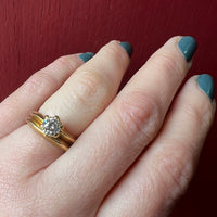 Gorgeous 18k Solitaire Wedding Set
