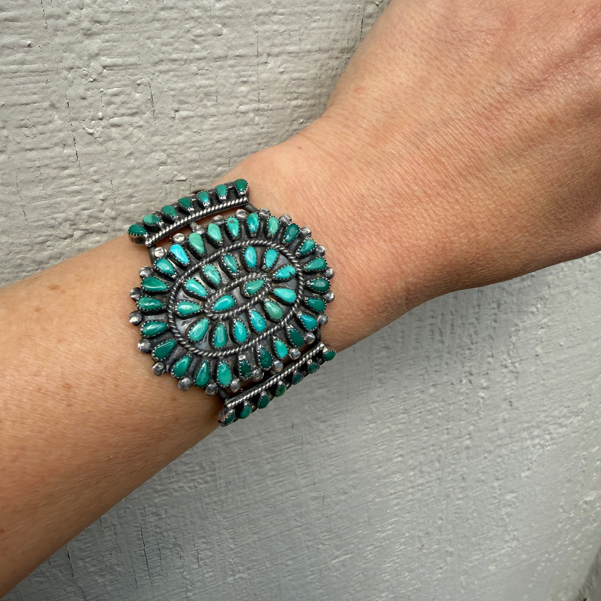 Zuni Turquoise Petit Point & Sterling Cuff Signed Wallace