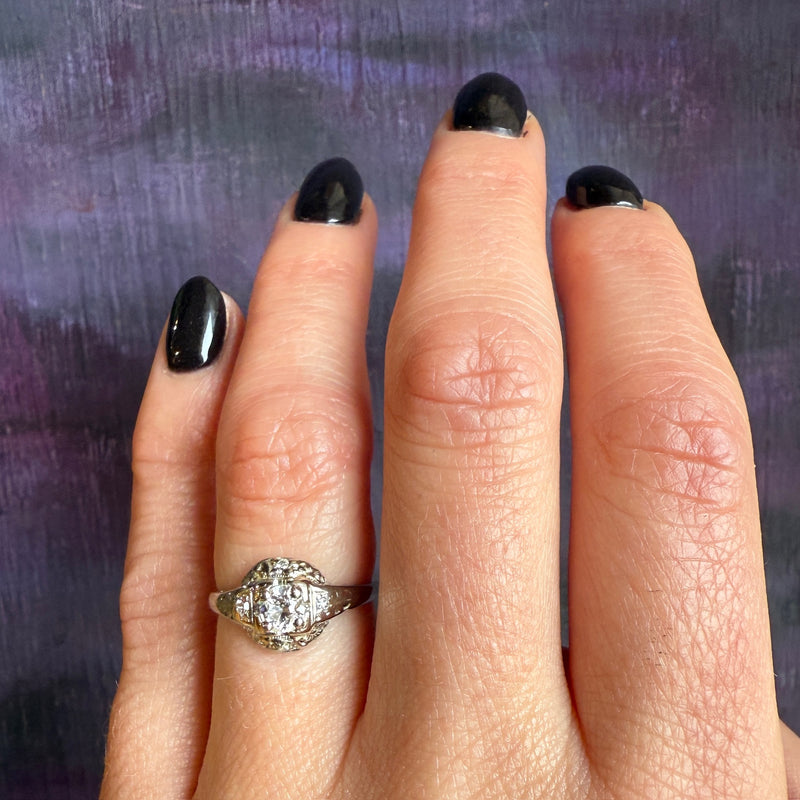 Dreamy Deco Filigree OMC Diamond Ring