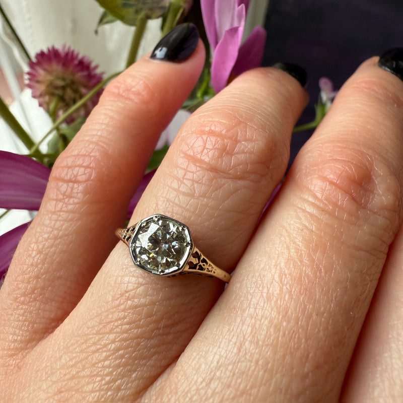 Lovely Yellow Gold Filigree OEC Diamond Ring
