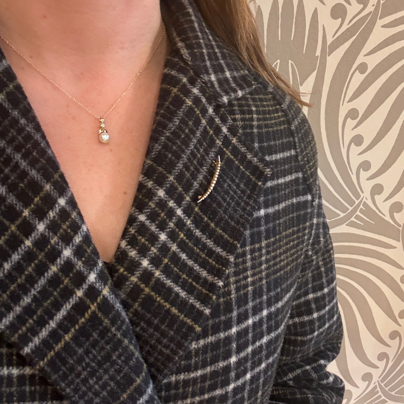 Sweet Pearl & Gold Leaf Pendant with Diamond Accent