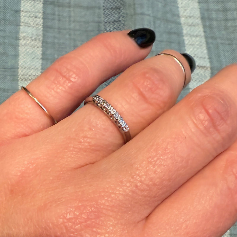 Classic 1940s Diamond Band