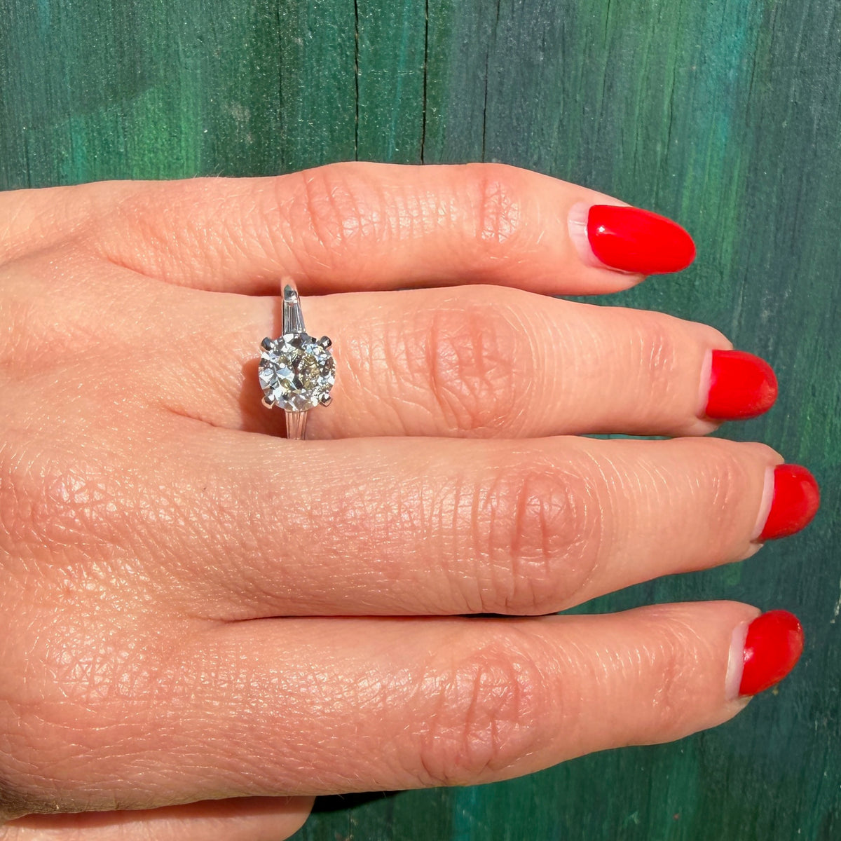 Elevated Classic 1.54ct Diamond & Platinum Engagement Ring