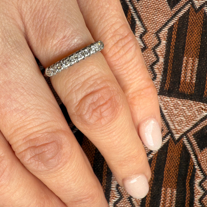 Classic Retro Nine Diamond & Platinum Band