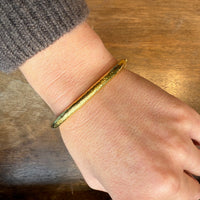 Pure Luxury 18k Gold Hinged Bangle