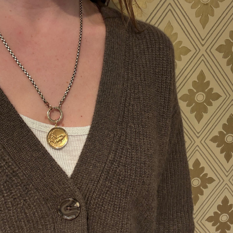 Magnificent Capricorn 18k Gold Pendant