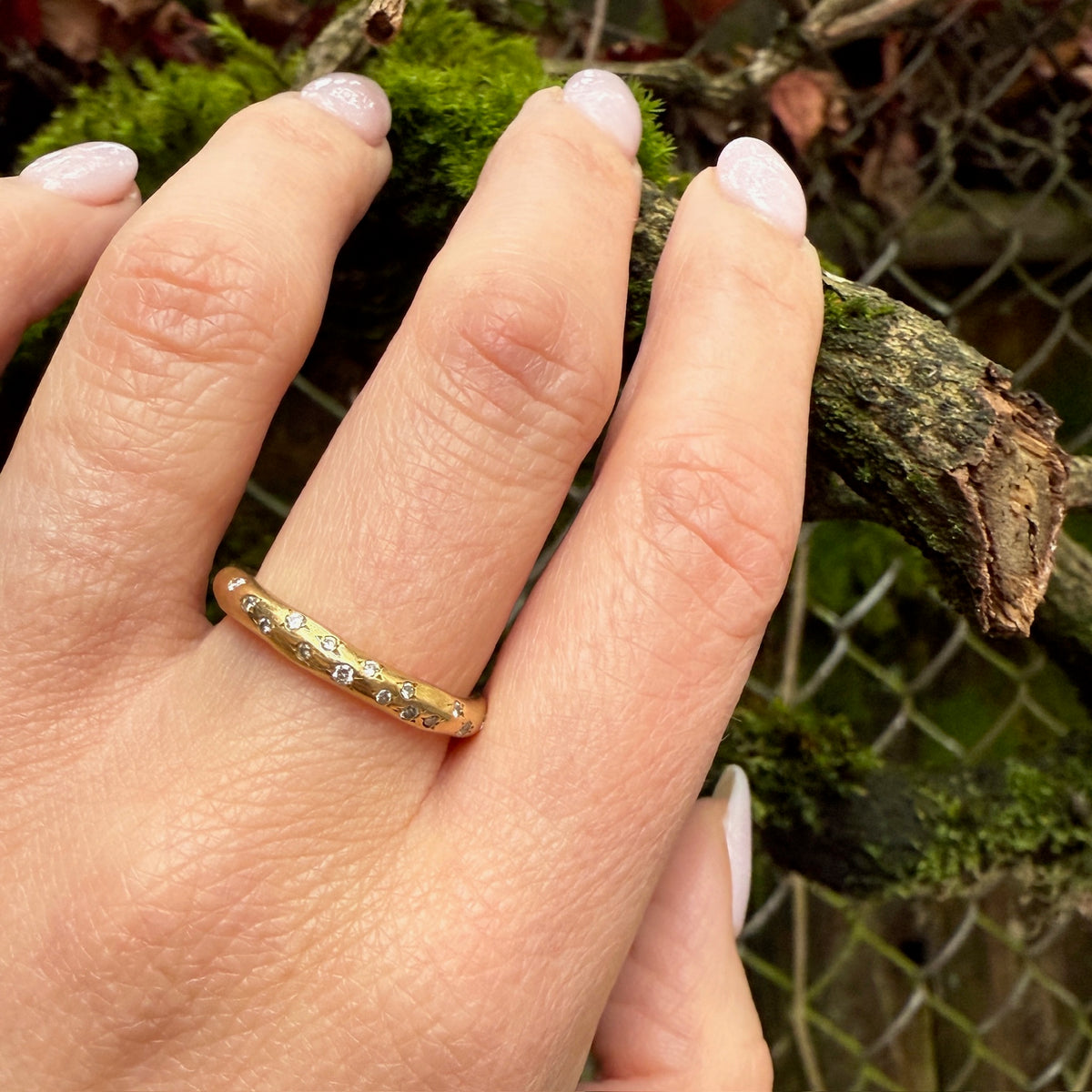 Estate 18k Gold and Diamond Molten Band