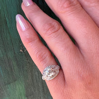 Dazzling 1930s Diamond & Platinum Deco Engagement Ring