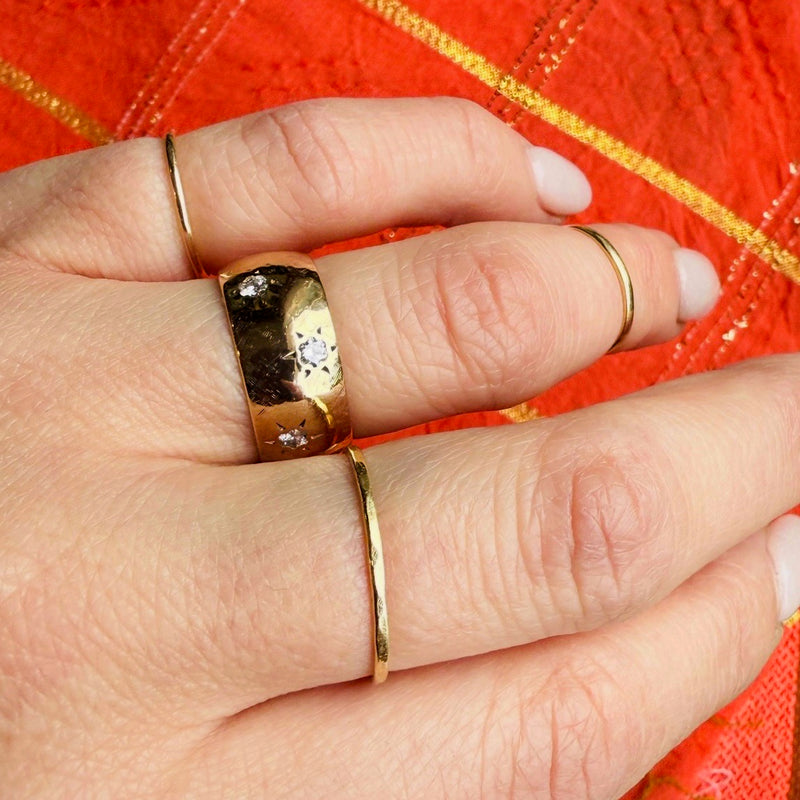 Glossy Gold Cigar Band with Three Star-Set Diamonds