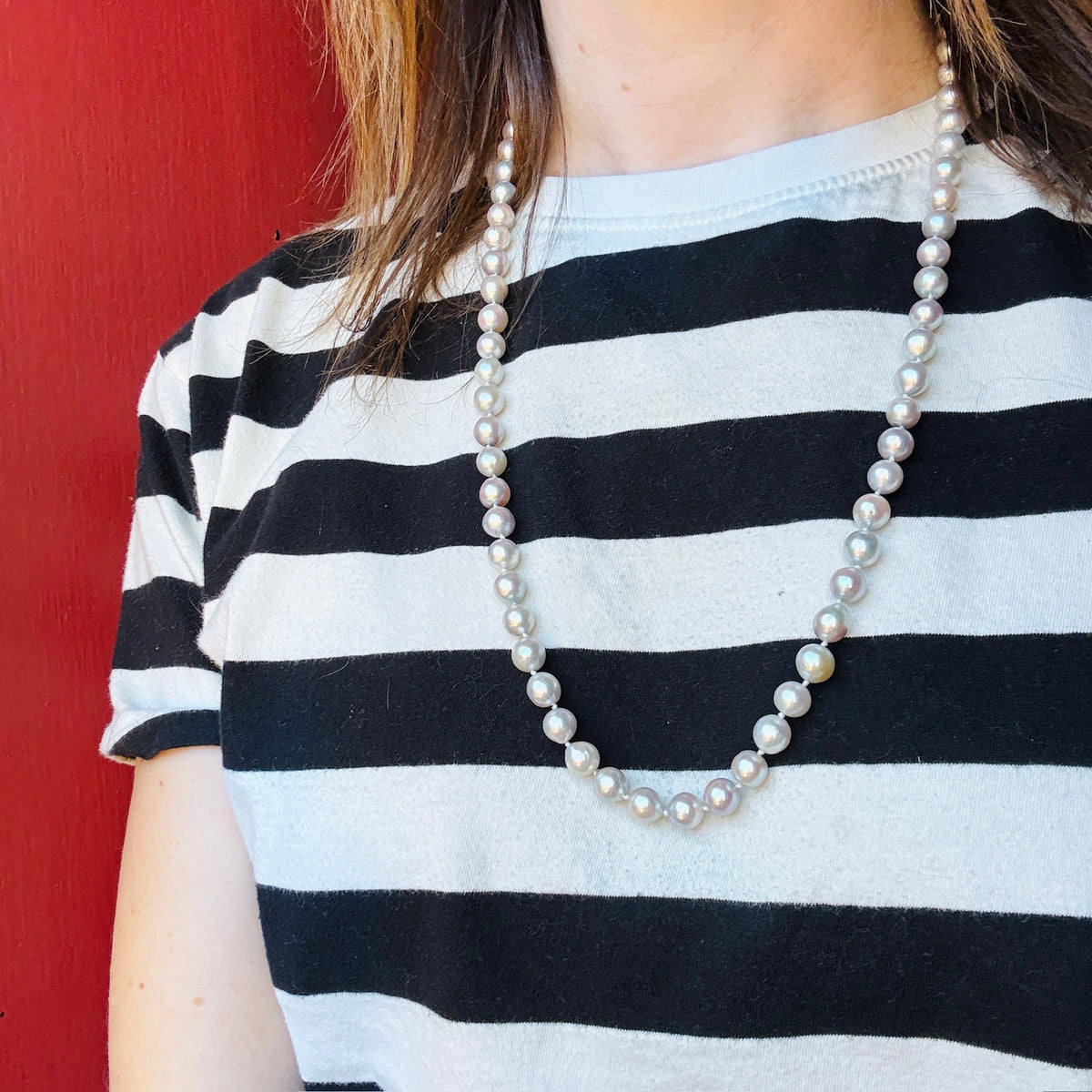 Bewitching Silver Pearl Necklace with White Gold Clasp