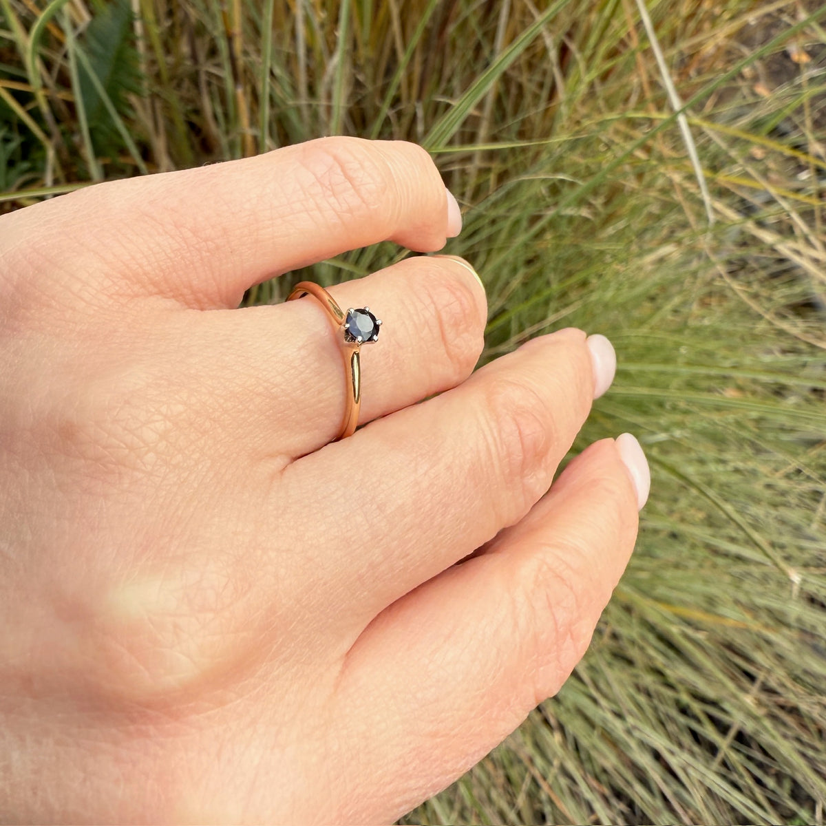 Velvety Blue Sapphire in Classic Solitaire Ring