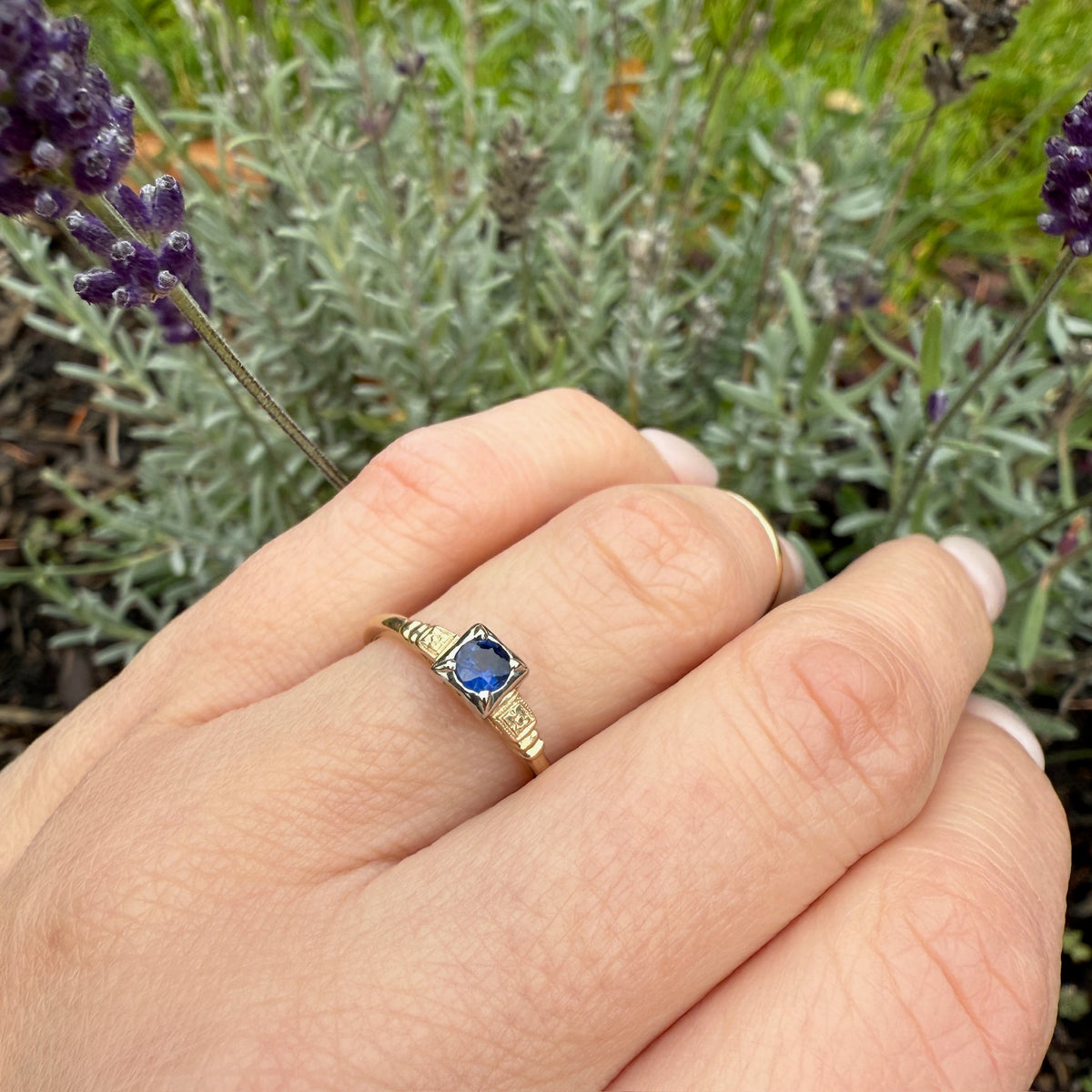 Graceful Sapphire Engagement Ring with Engraved Flowers