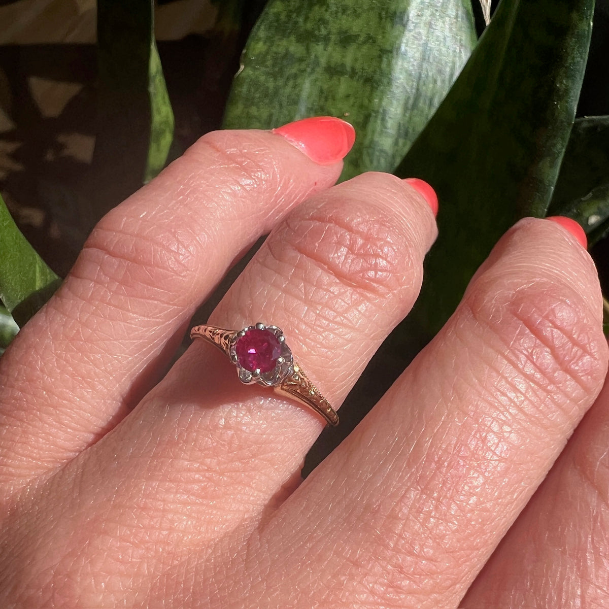 Raspberry-Red Ruby in Engraved 18k Gold Solitaire Ring