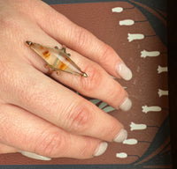 Graceful Agate Lozenge in Gold Ring