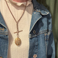 English 9ct Gold Locket Engraved with Lush Foliage
