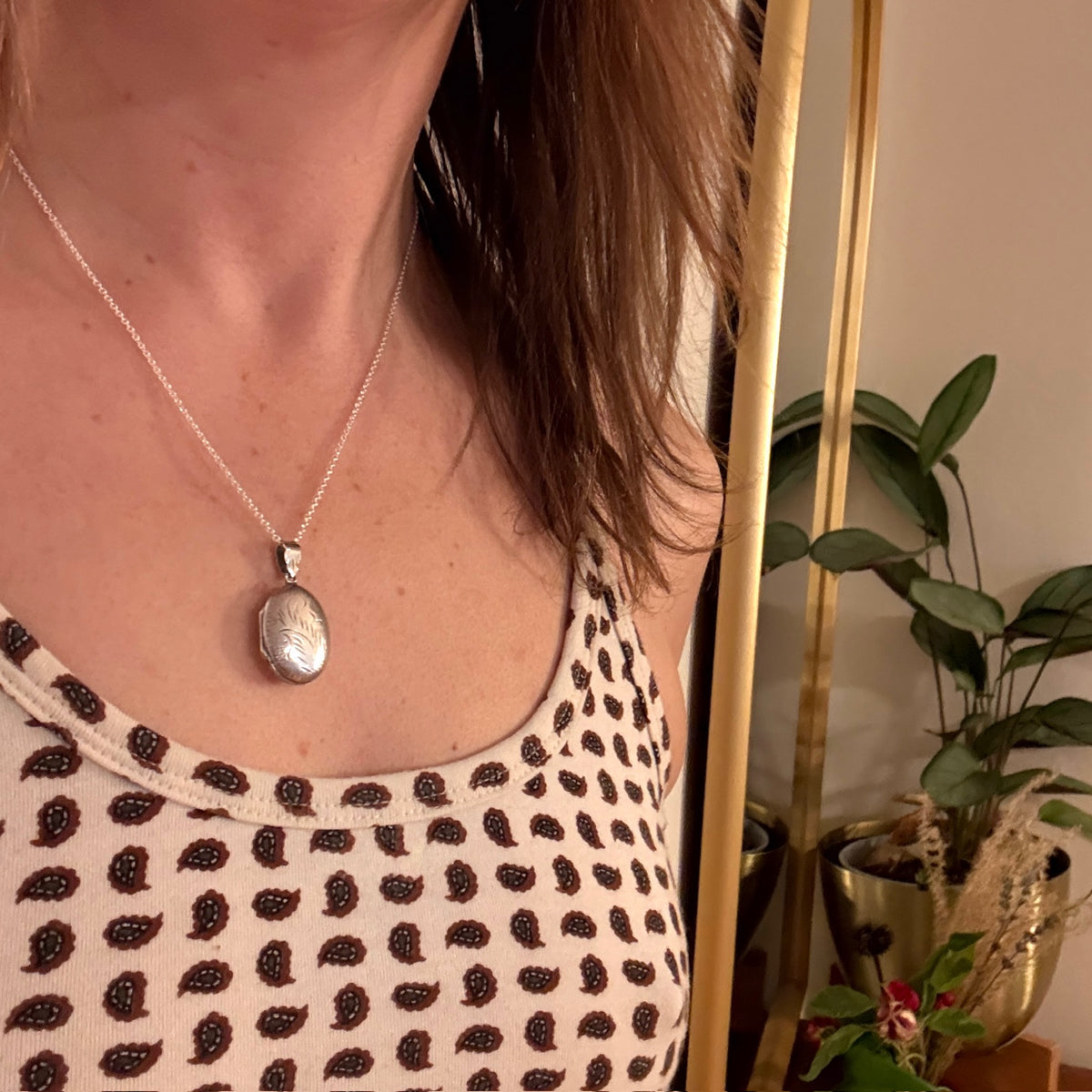 Foliate Motif Sterling Silver Oval Locket