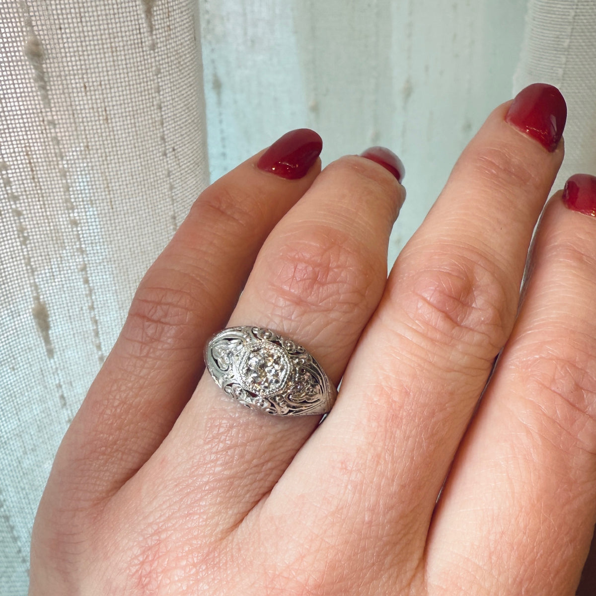Paisley-Like Art Deco Filigree Diamond Ring