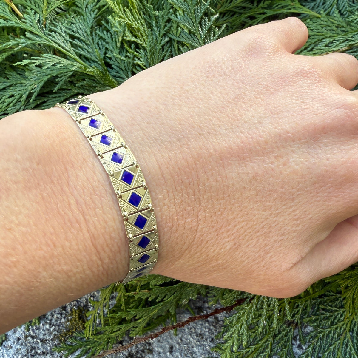 Subtle Art Deco Gold and Enamel Bracelet
