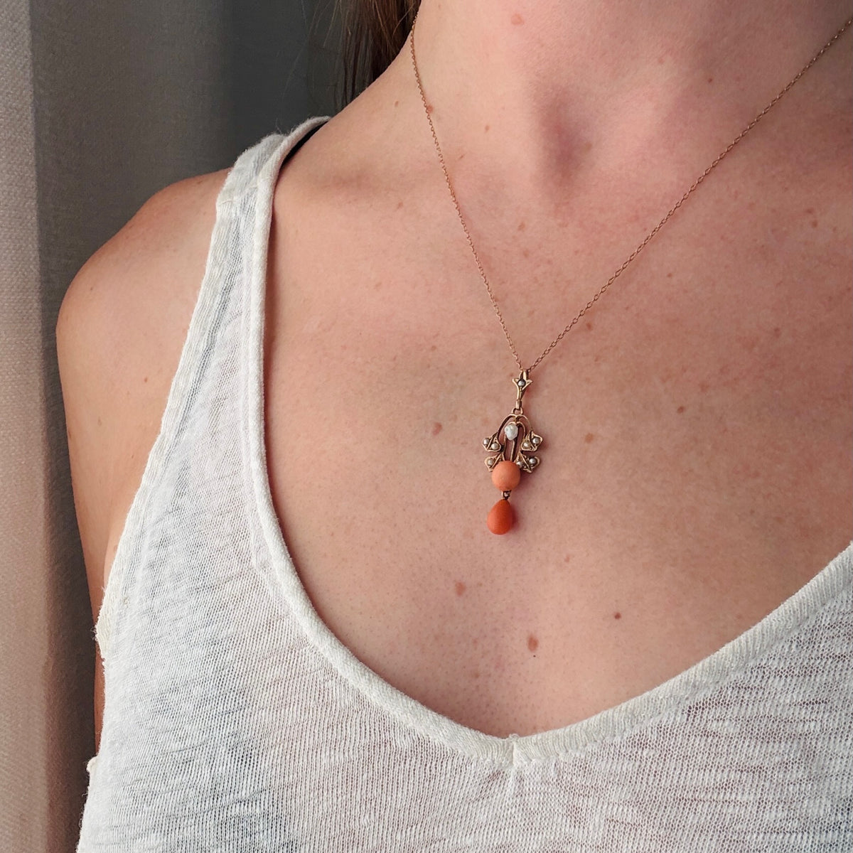 Ginko Motif Lavalier Necklace with Coral & Pearl