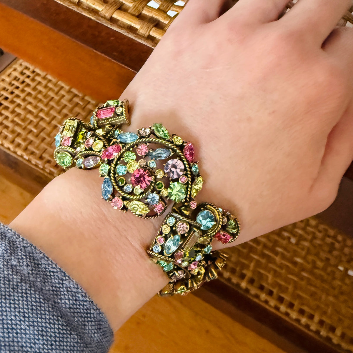 Opulent Hollycraft Bracelet with Rhinestone Spirals