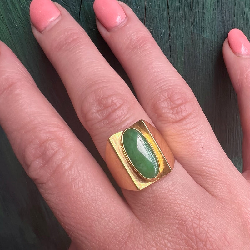 Exquisite Jade and 22k Gold Ring