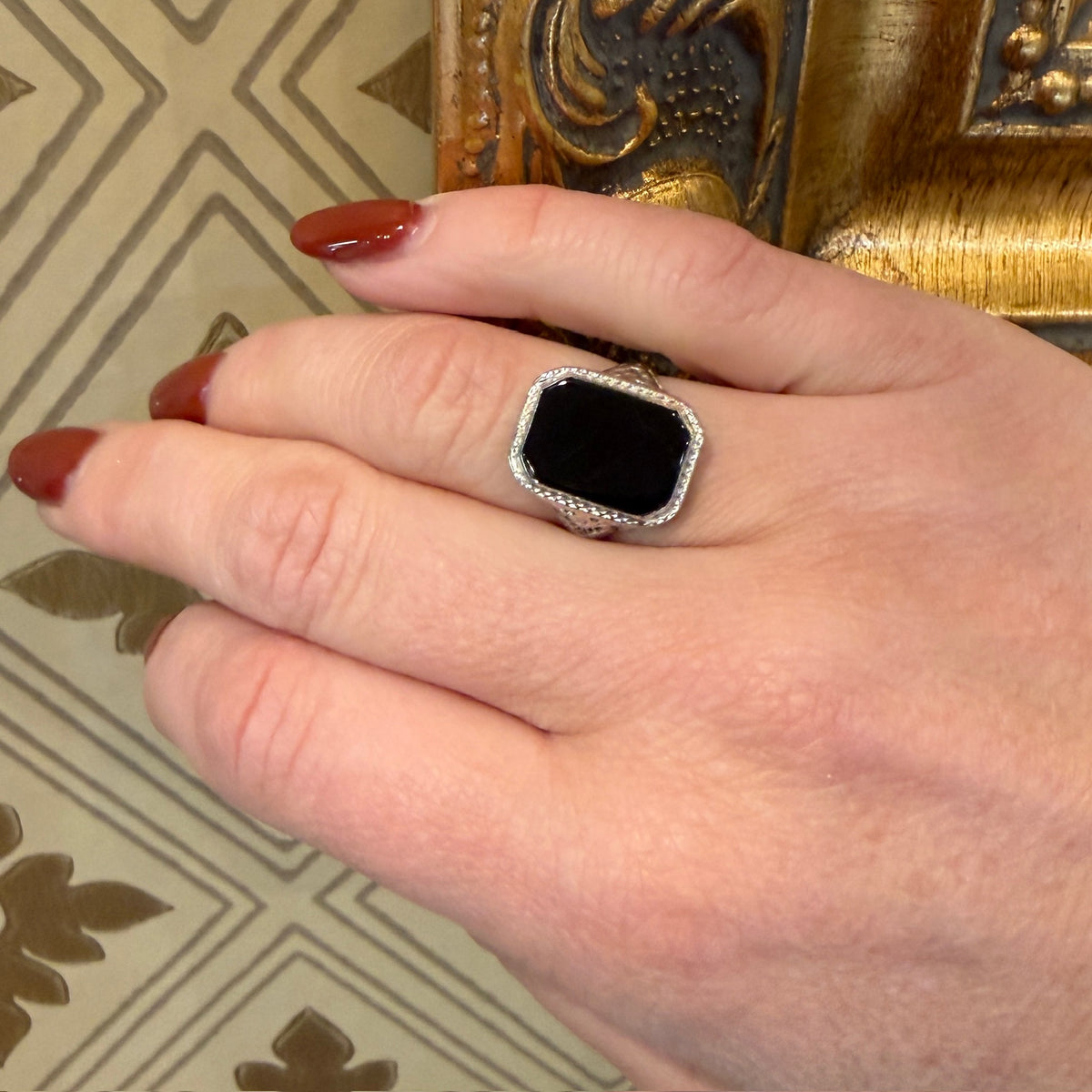 Onyx in 14k White Gold Floral Filigree Ring