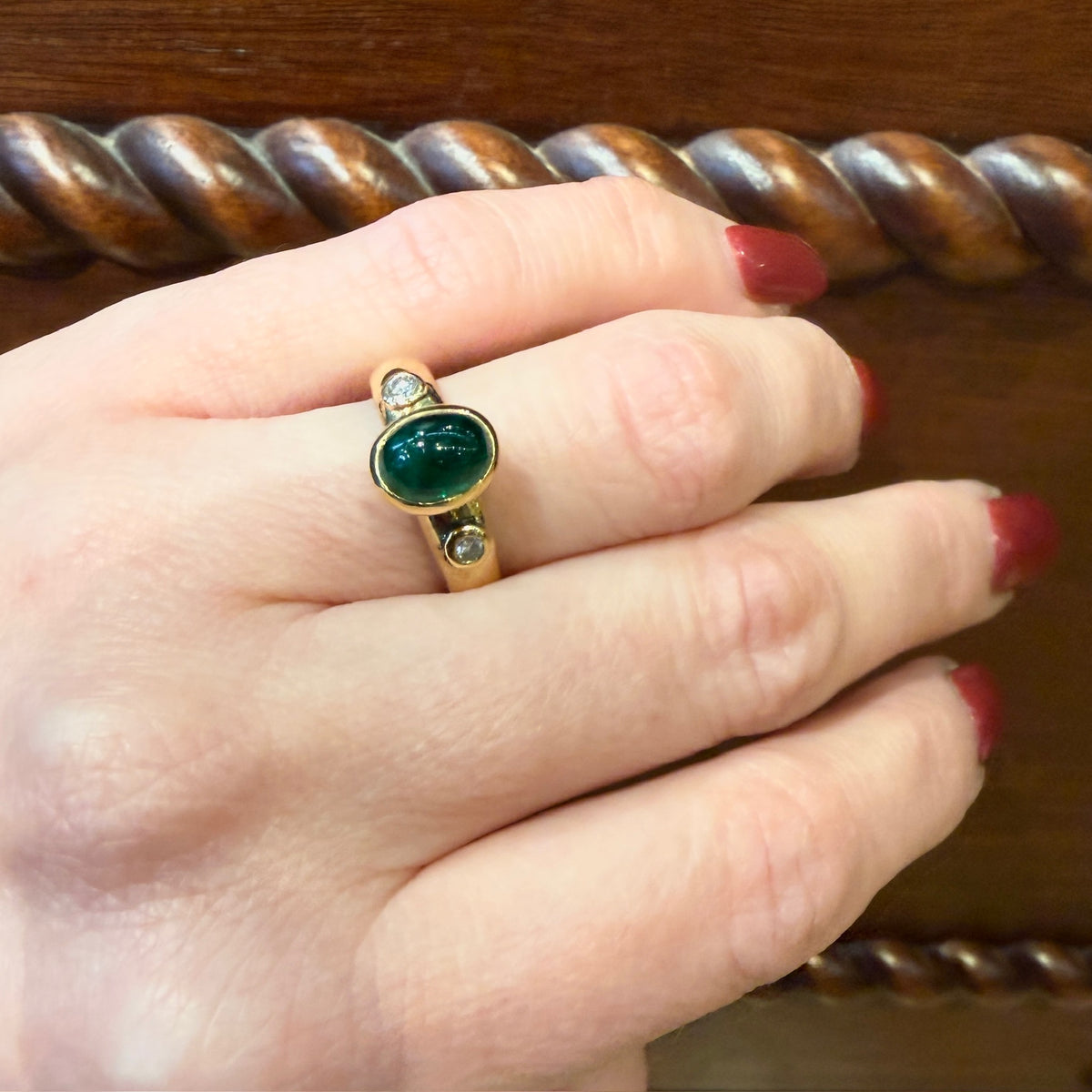 Rich Green Emerald Cabochon 18k Gold Ring