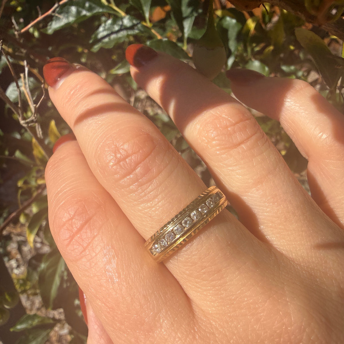Ritzy 14k Gold & Ten Diamond Band