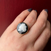 Mirror Twins Victorian Cameo in 1920s Gold Ring