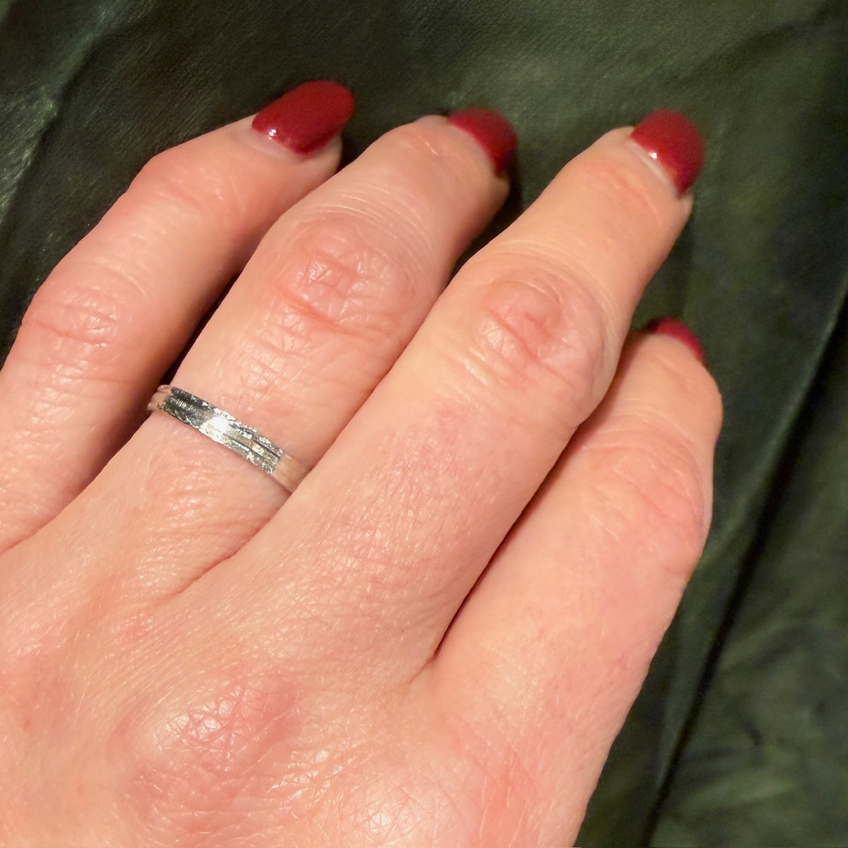 Glittering Mid Century Flat Platinum Band