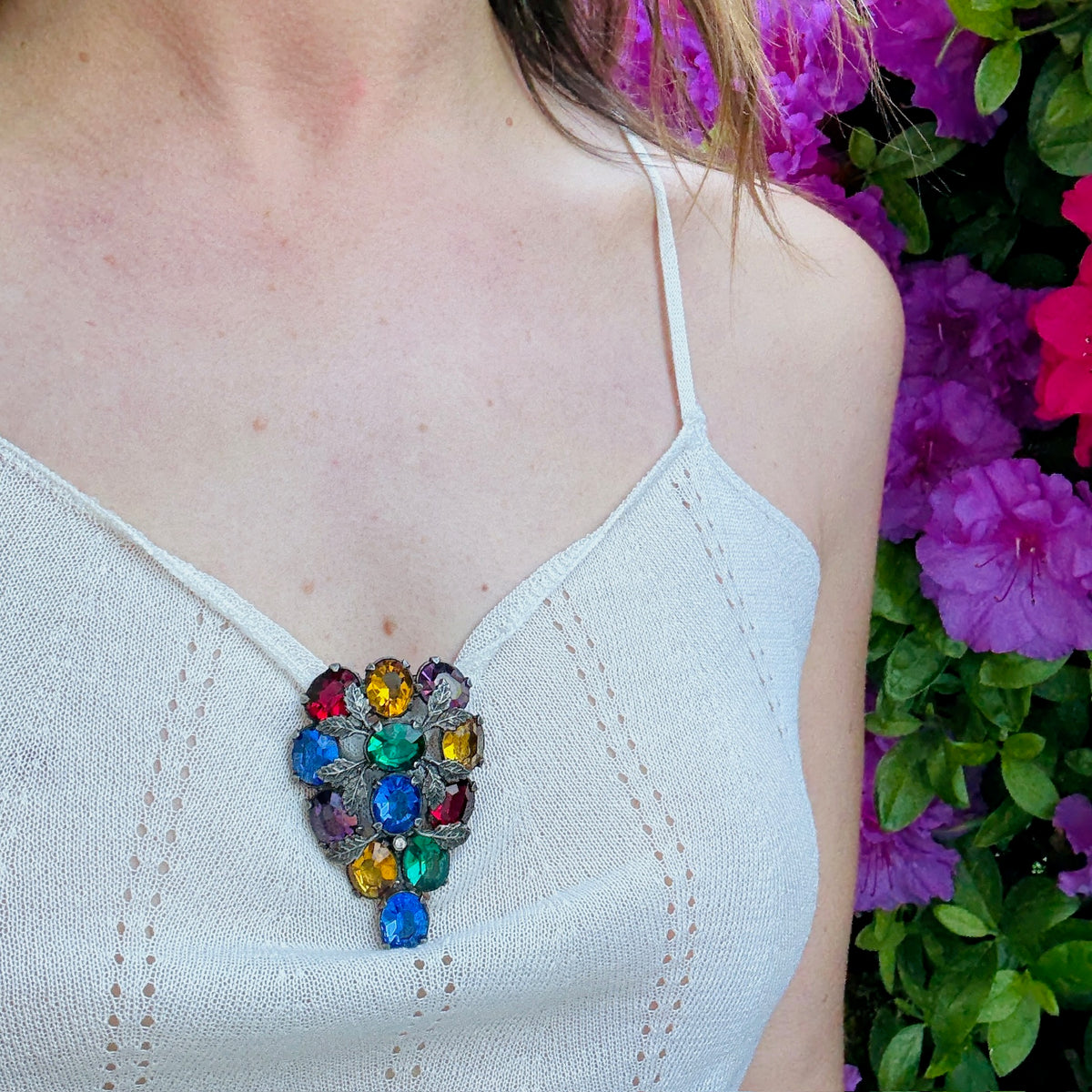 Grape Motif Harlequin-Colored Rhinestone Dress Clip