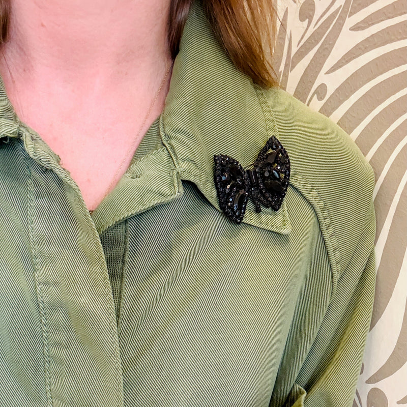 Creepy & Kooky Black Glass Brow Brooch by Weiss