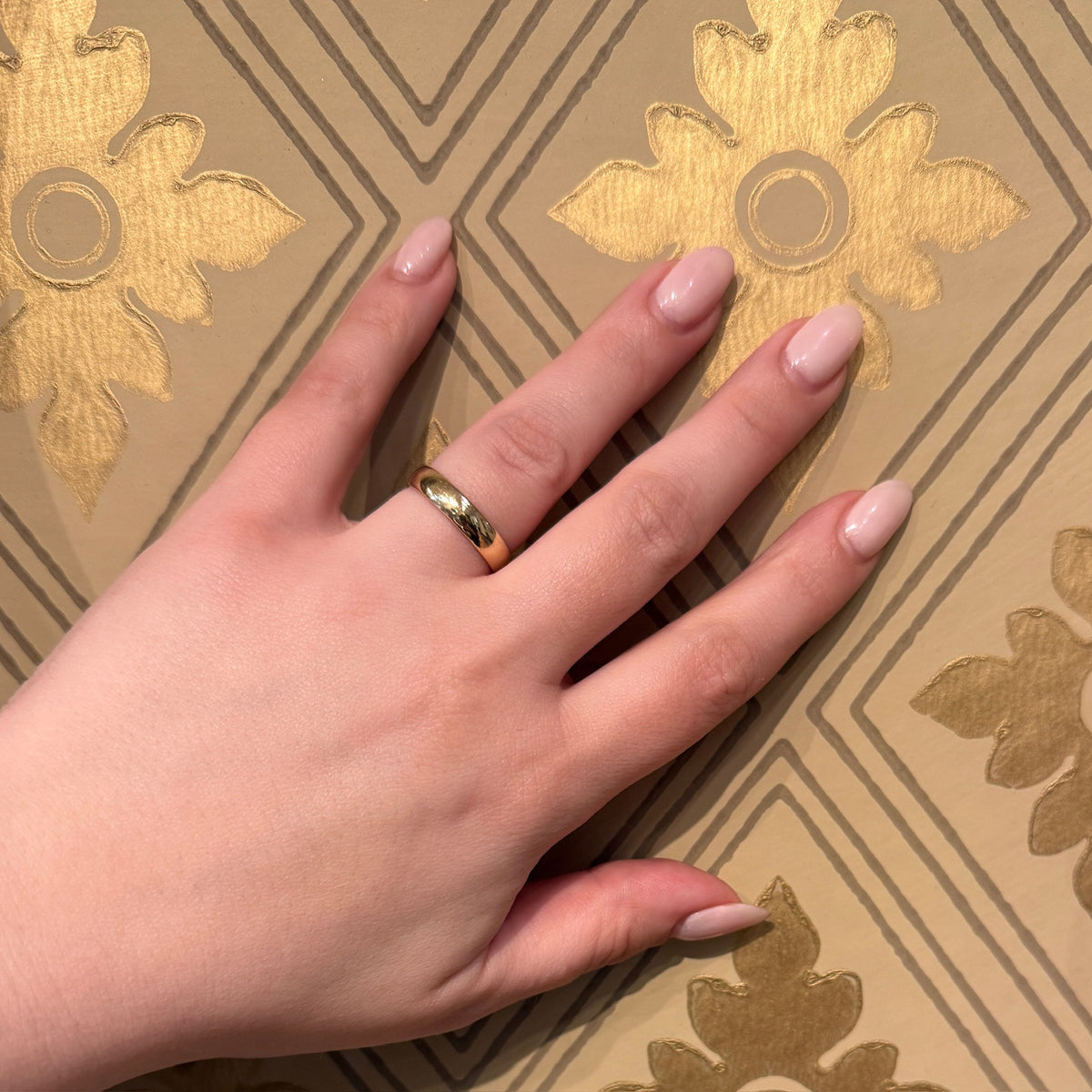 Cecil's 14k Gold Wedding Band Size 9.5