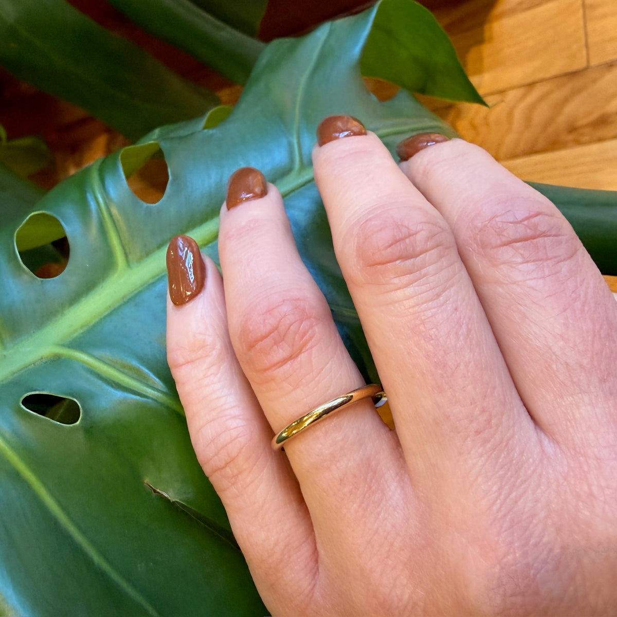 Rounded 18k Gold Size 7 Tiffany & Co. Band