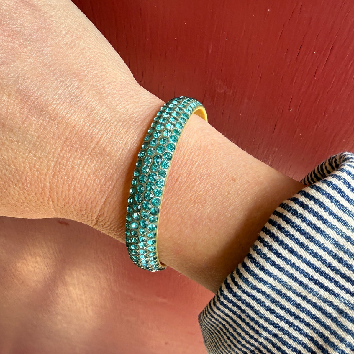 Flirty Teal Celluloid & Rhinestone Flapper Bangle