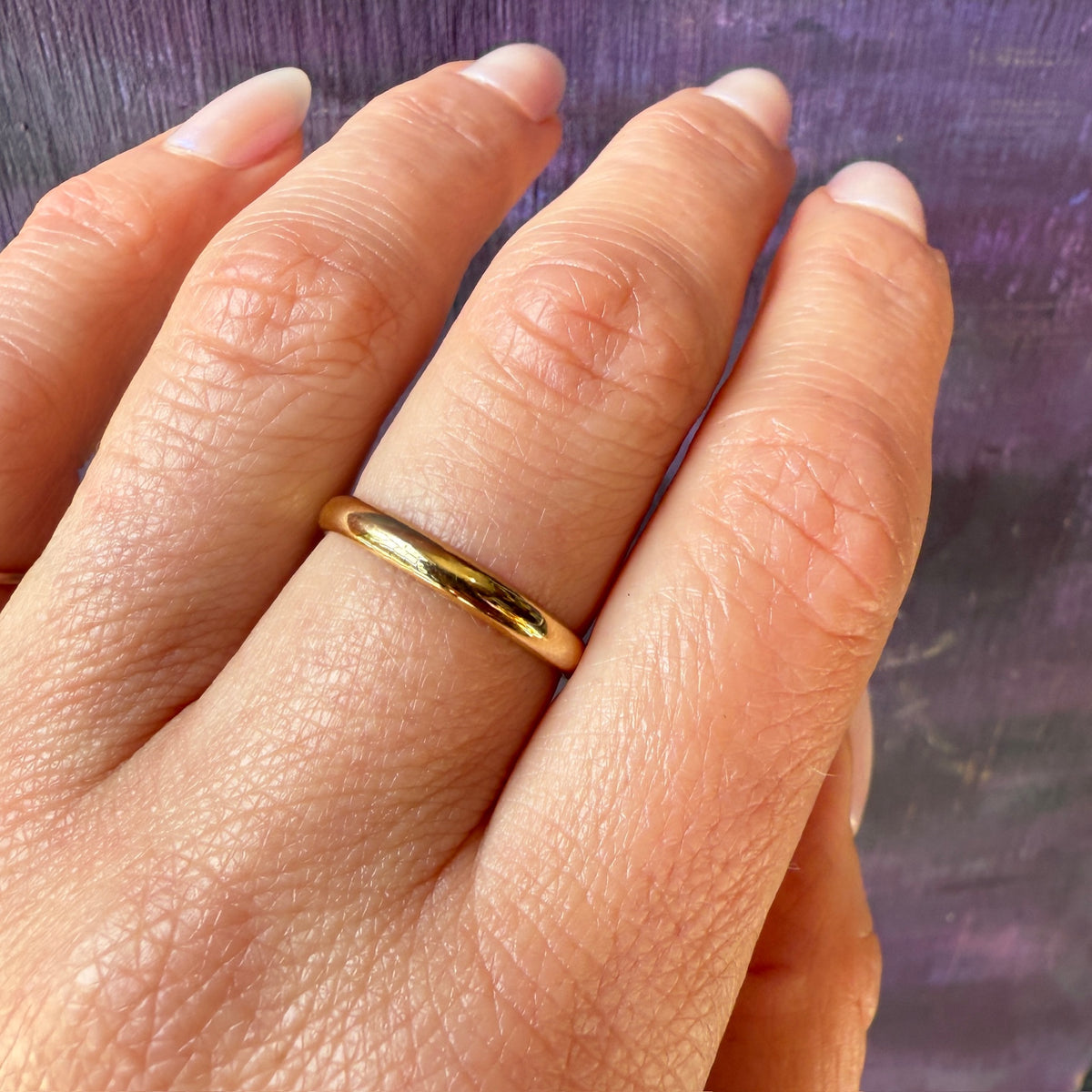 Rosy 18k Gold Size 8 Half Round Wedding Band