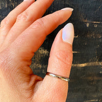 Slender 18k White Gold Size 8 Wedding Band
