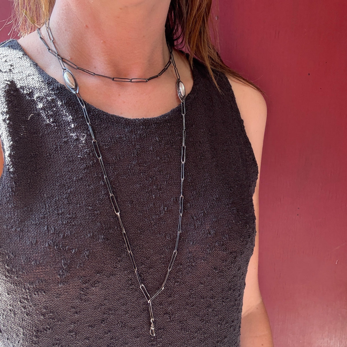Gunmetal Guard Chain with Blister Pearl Stations