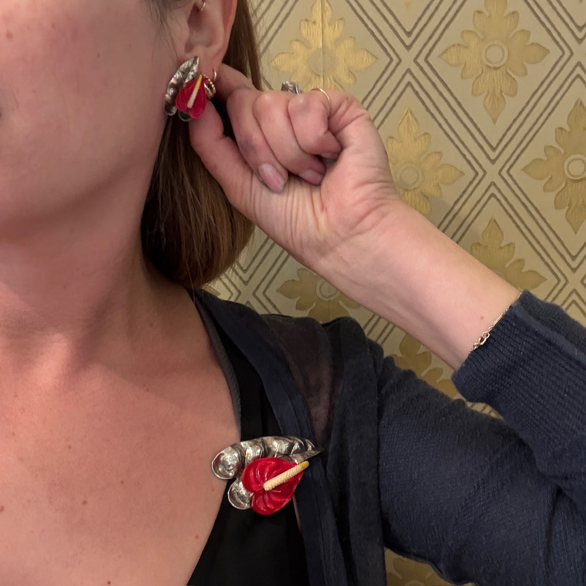 Ming's Anthurium Brooch and Earrings Set