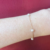 Silvery Pearl & 18k Gold Chain Bracelet