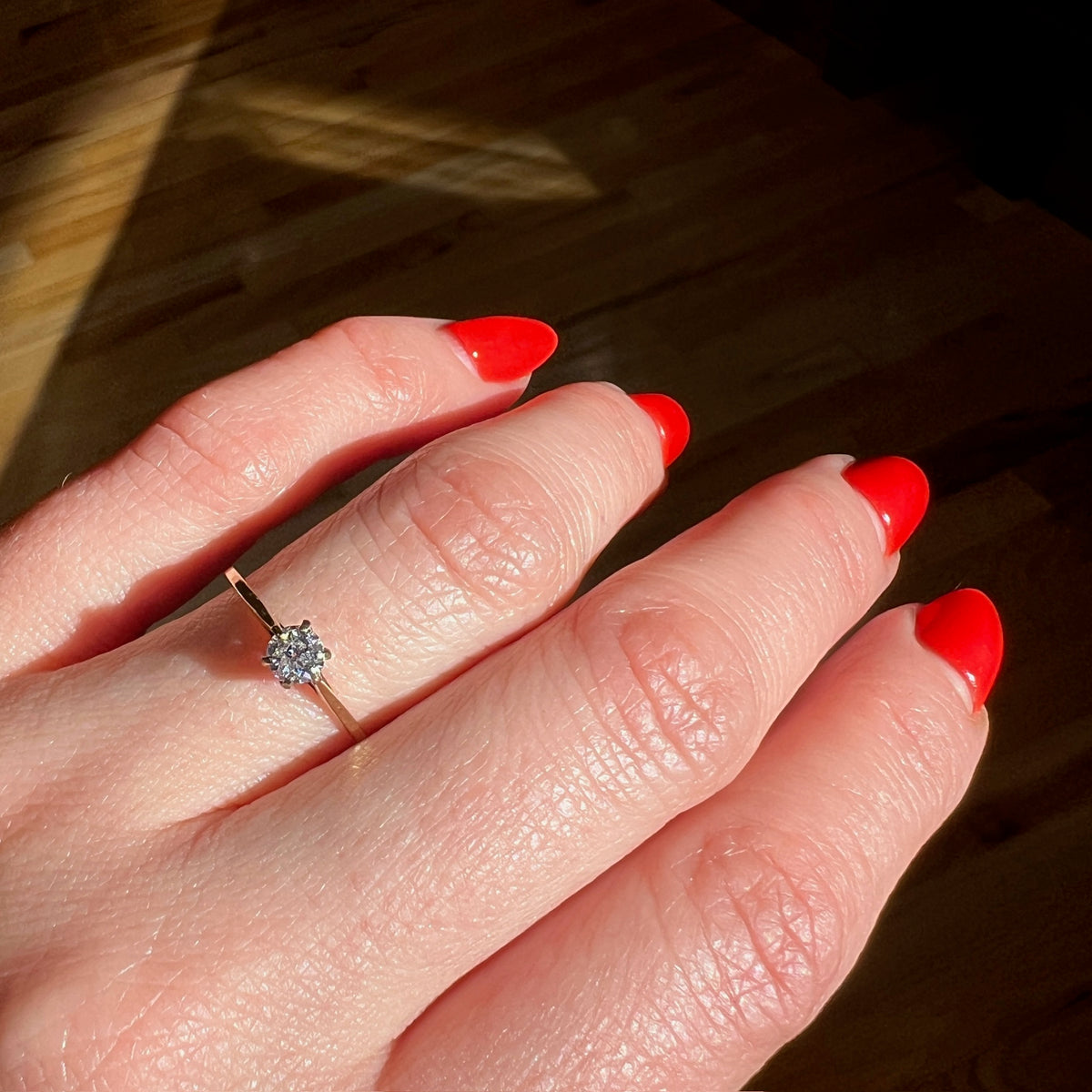Graceful Old European Cut Diamond Solitaire