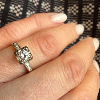 Graceful 1940s Diamond & White Gold Engagement Ring